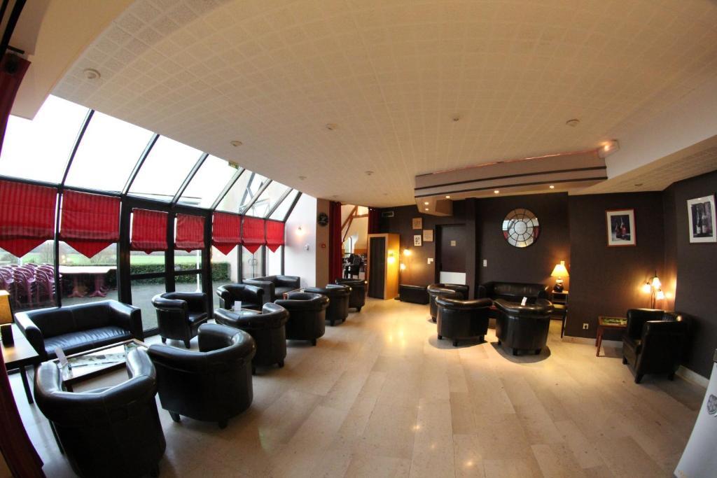 Auberge De Bourgogne Тоннер Экстерьер фото